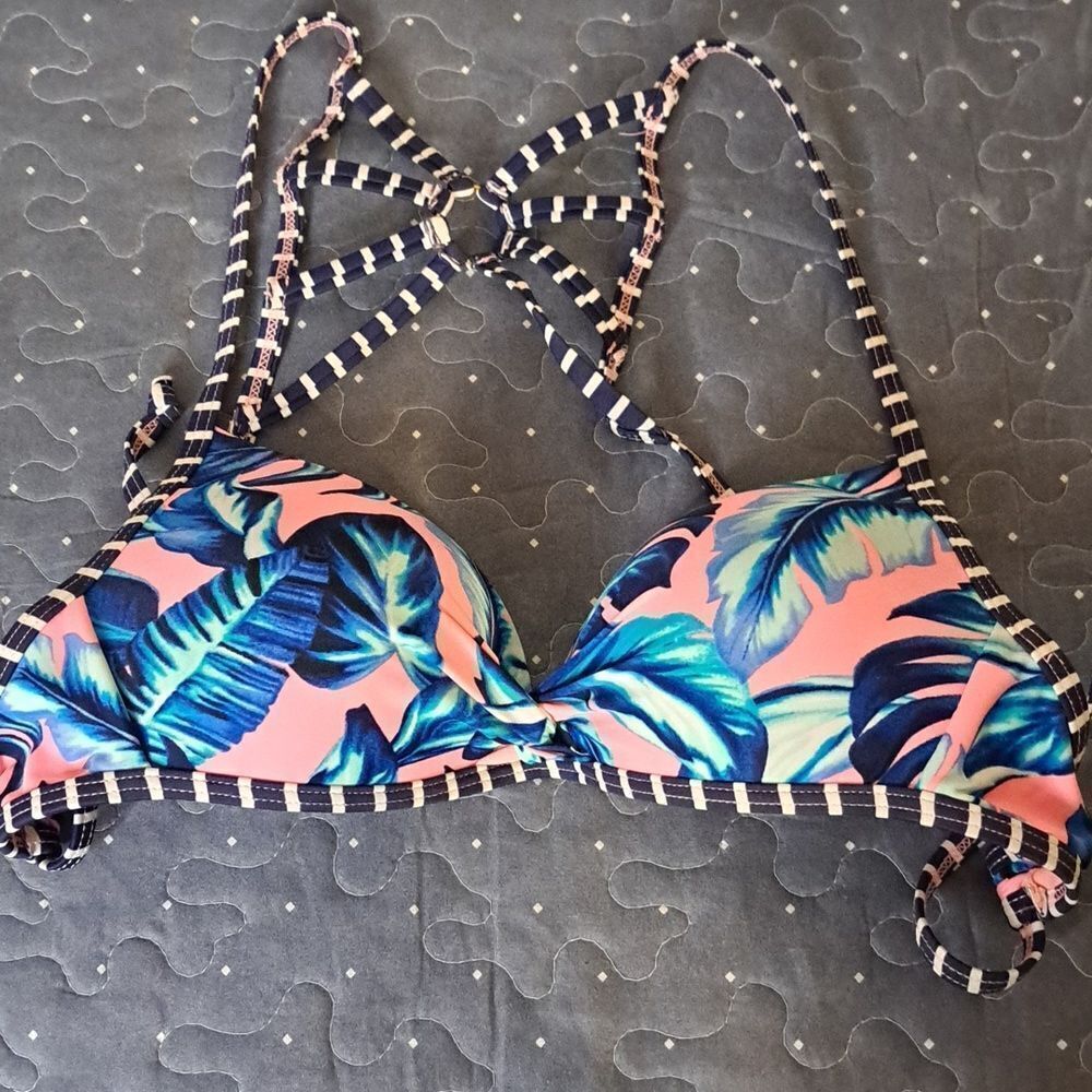 California Sunshine bikini top size P